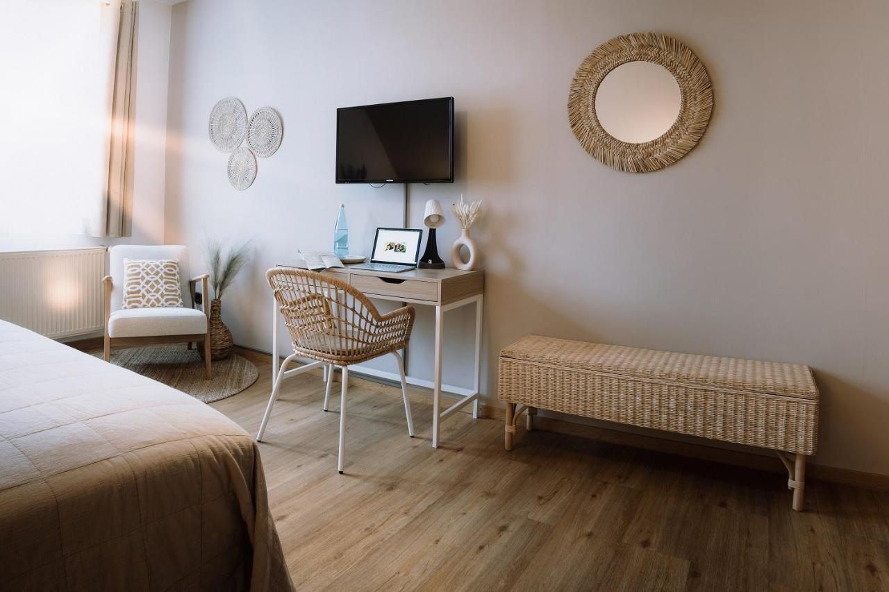 Landhotel Sonnenhof Siebeldingen ภายนอก รูปภาพ
