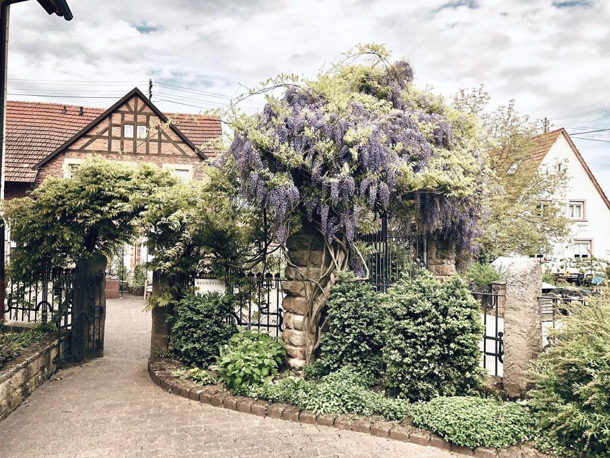 Landhotel Sonnenhof Siebeldingen ภายนอก รูปภาพ