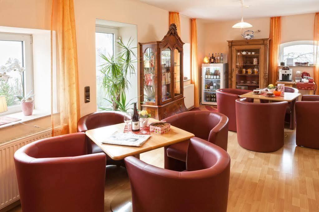 Landhotel Sonnenhof Siebeldingen ภายนอก รูปภาพ
